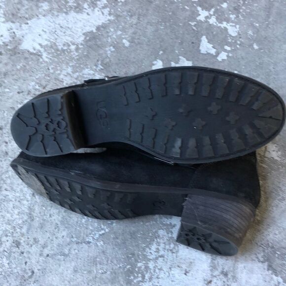 Ugg Ankle Boots   - Picture 4 of 6